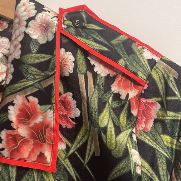 We are HAH Dress Womens Small wrap around Perfectly Tailored MIDI Dress Floral - Picture 7 of 12